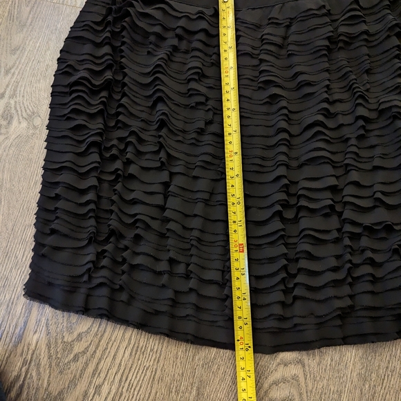 Michael Kors size 2 skirt - Picture 5 of 8